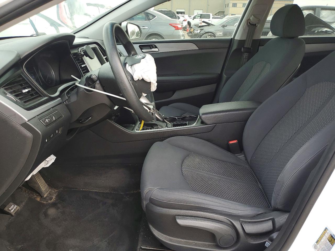 2018 HYUNDAI SONATA SE photo 7
