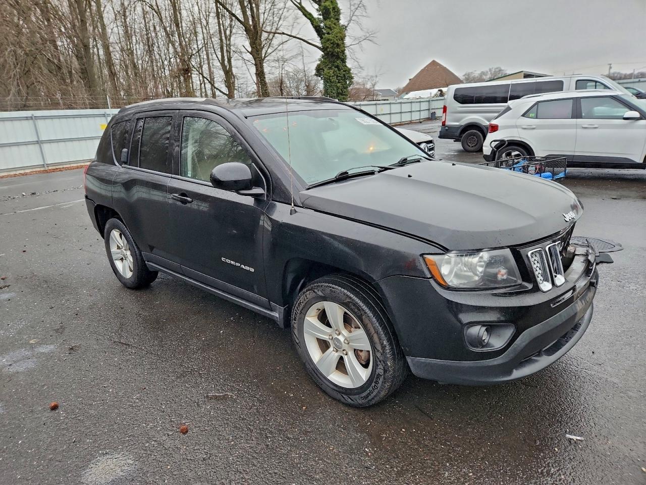 2014 JEEP COMPASS LATITUDE photo 4