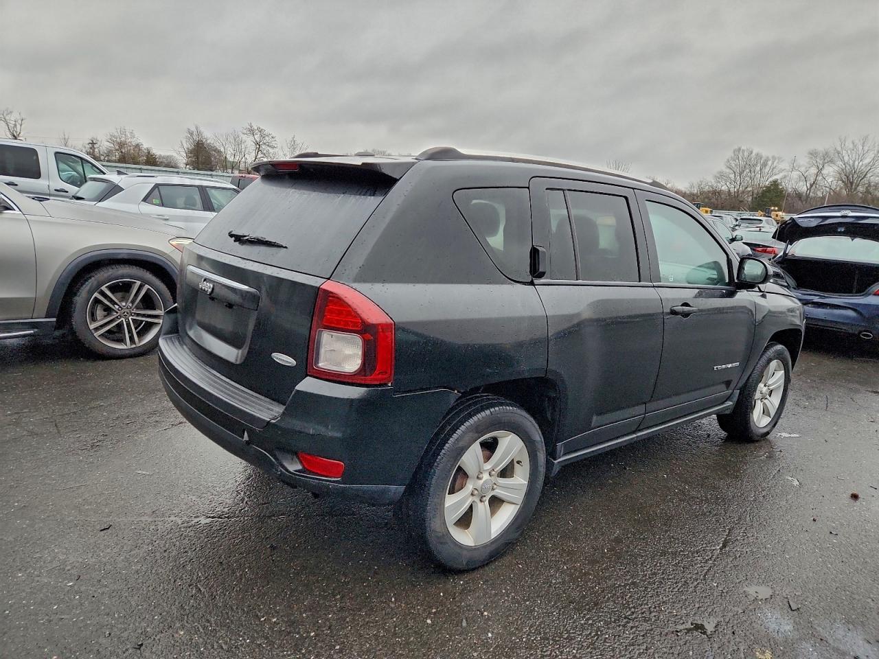 2014 JEEP COMPASS LATITUDE photo 3