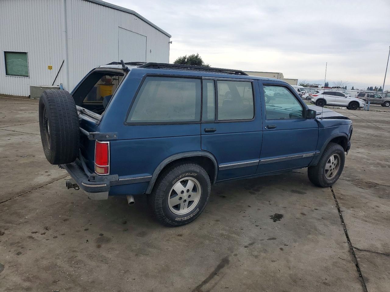 1992 CHEVROLET BLAZER S10 photo 3