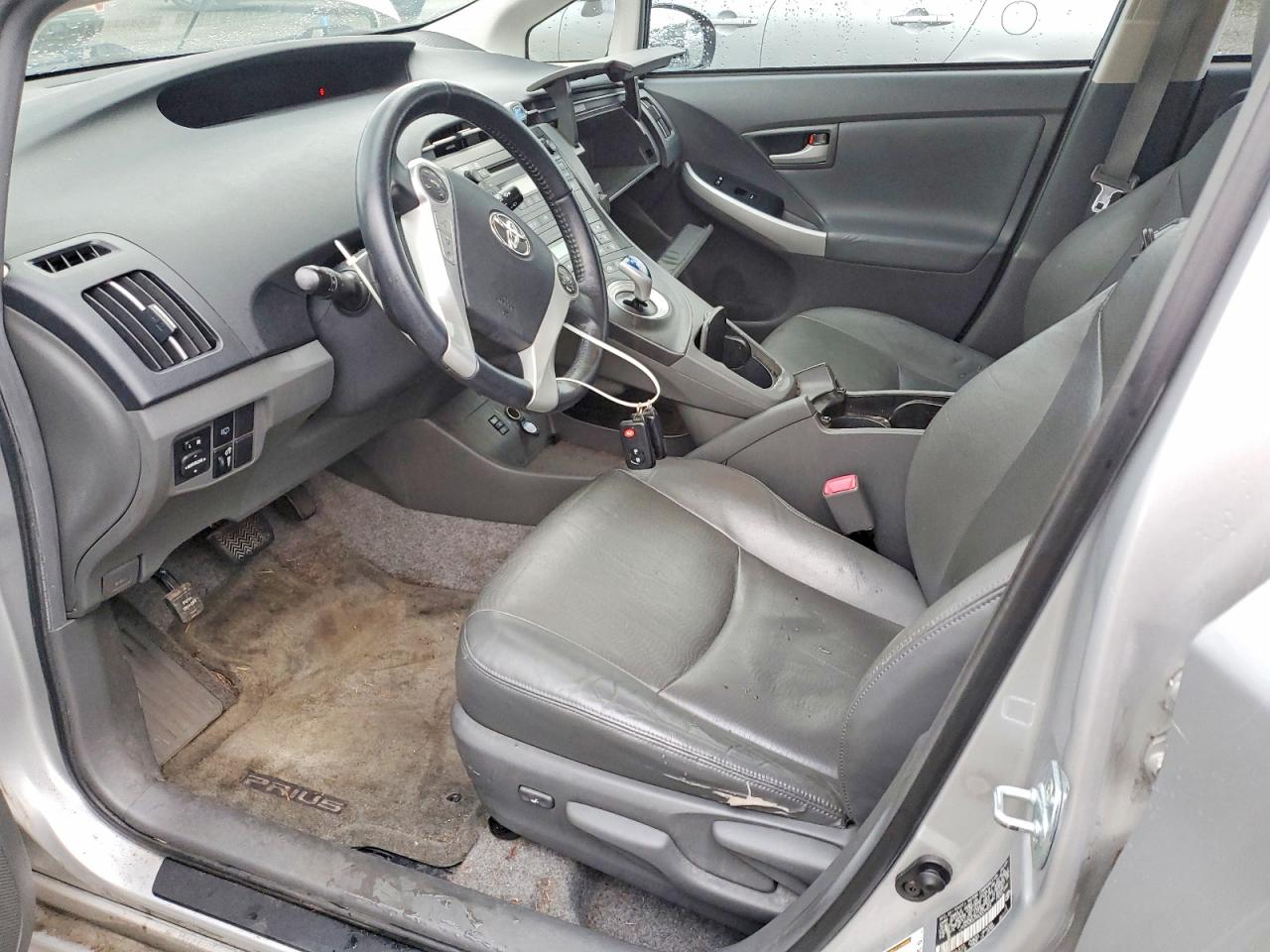 2010 TOYOTA PRIUS photo 7
