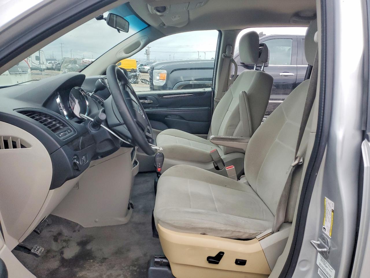 2012 DODGE GRAND CARAVAN SXT photo 7