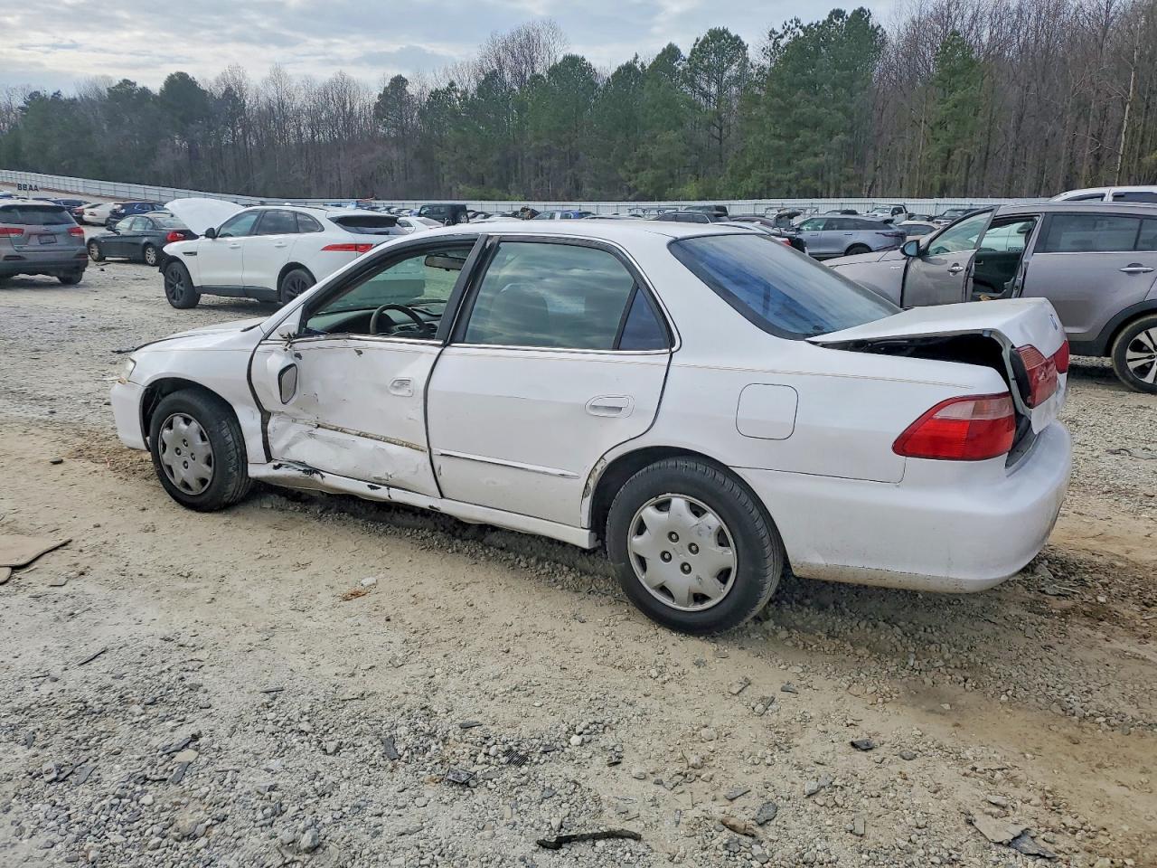1999 HONDA ACCORD LX photo 2