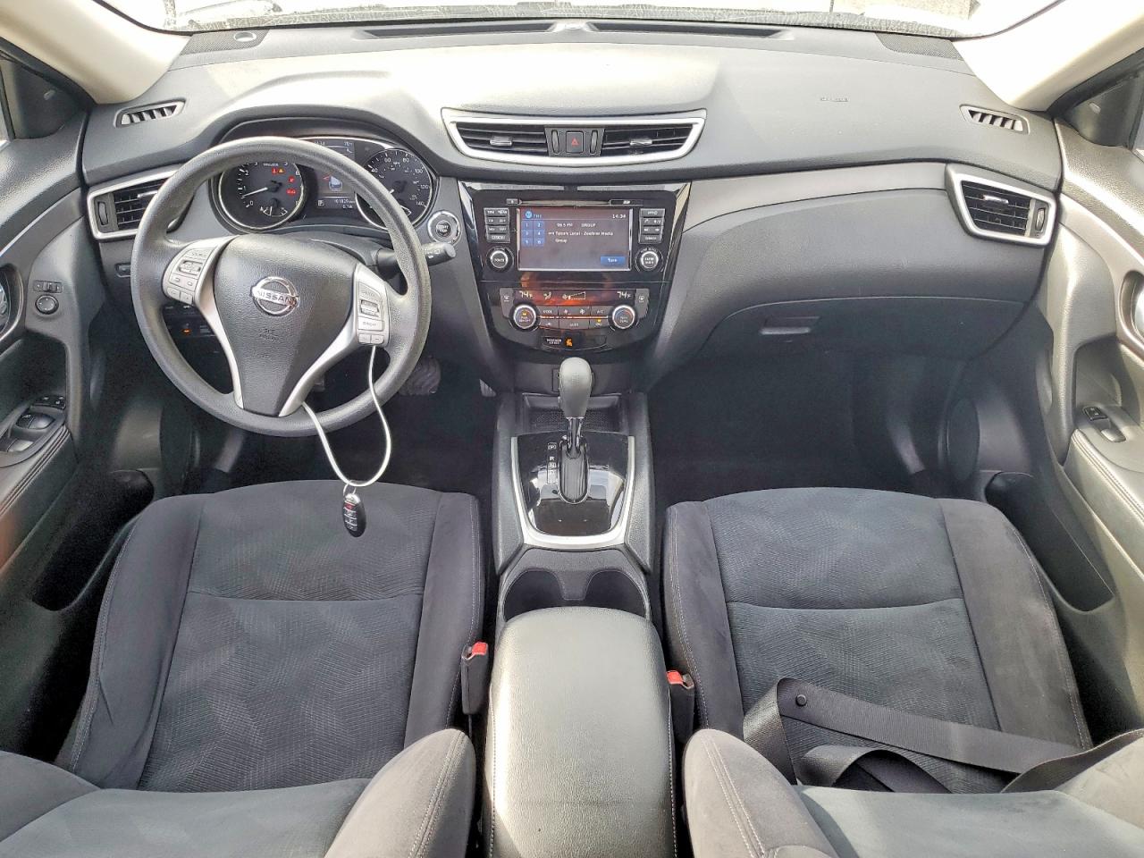 2016 NISSAN ROGUE photo 8