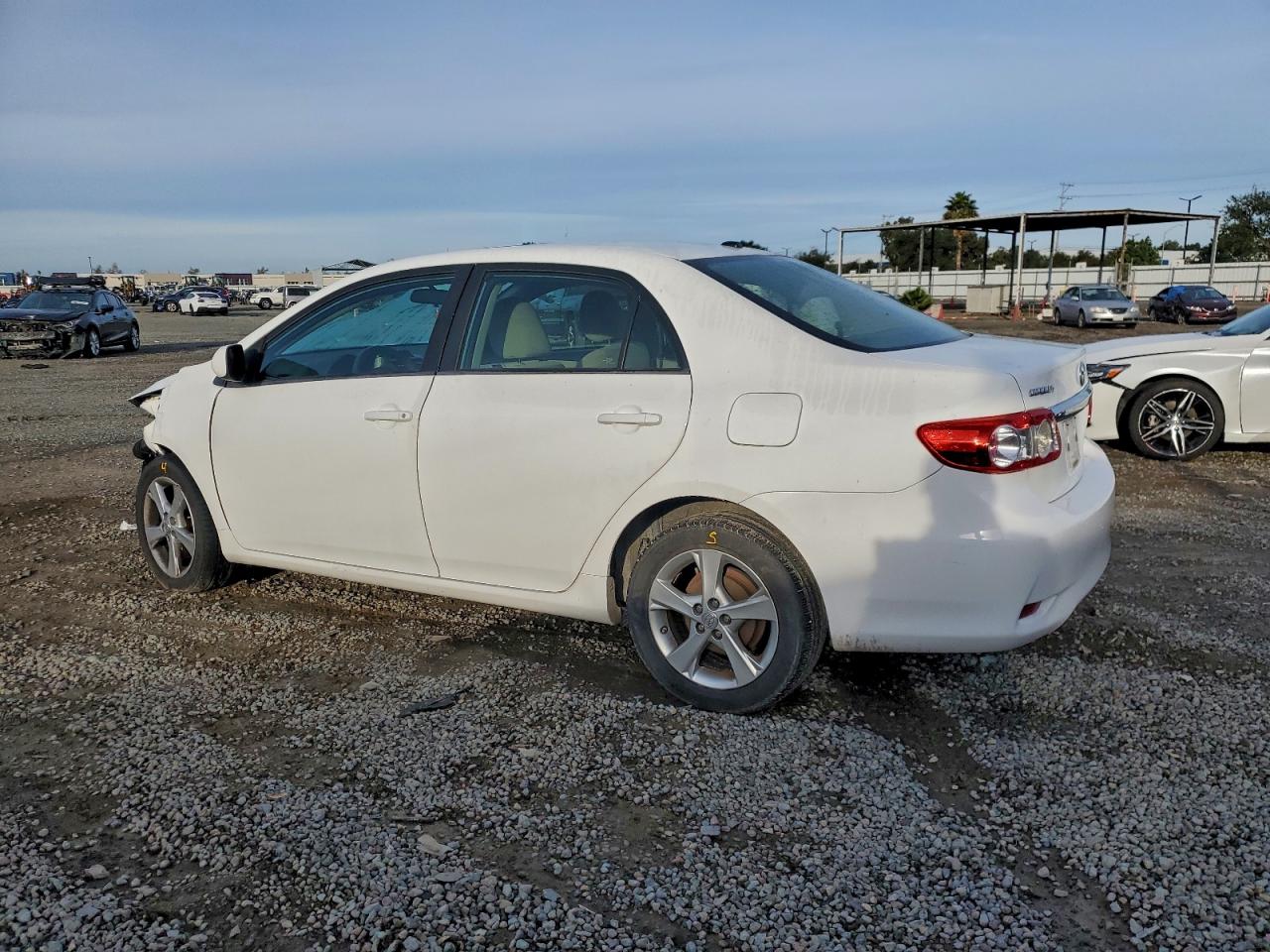 2012 TOYOTA COROLLA BASE photo 2