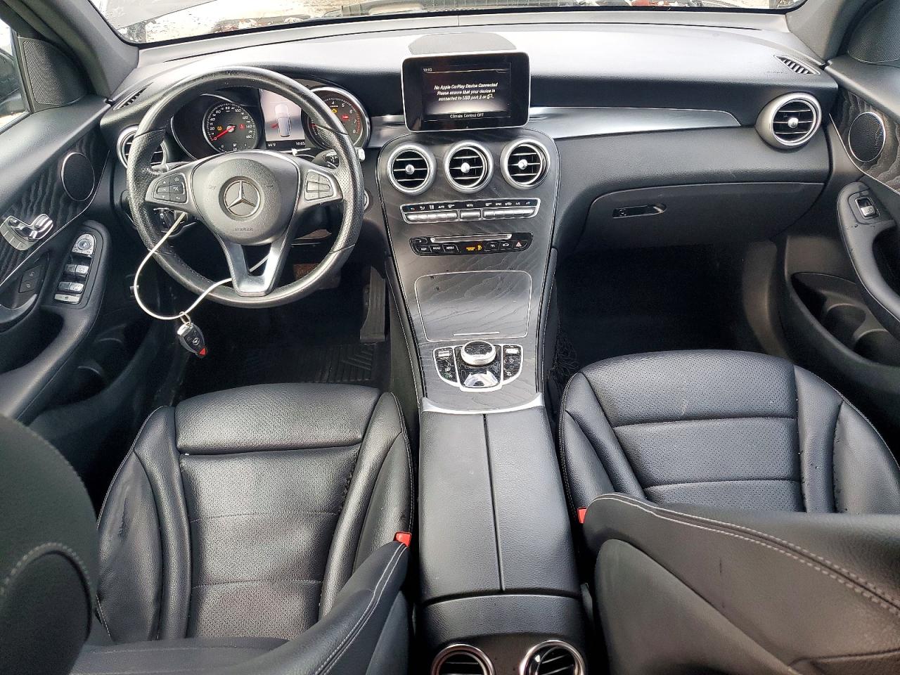2018 MERCEDES-BENZ GLC 300 photo 15