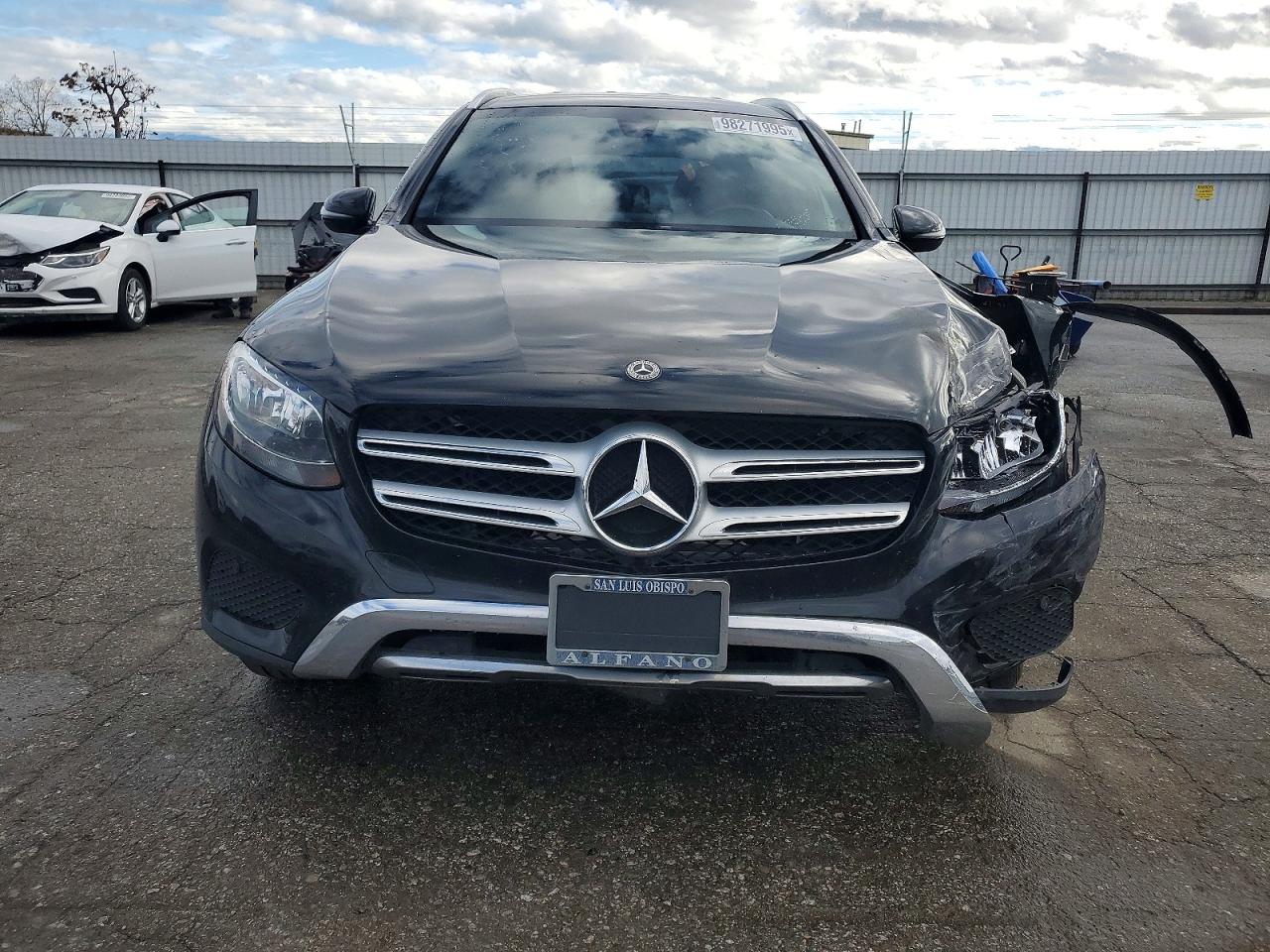 2018 MERCEDES-BENZ GLC 300 photo 9