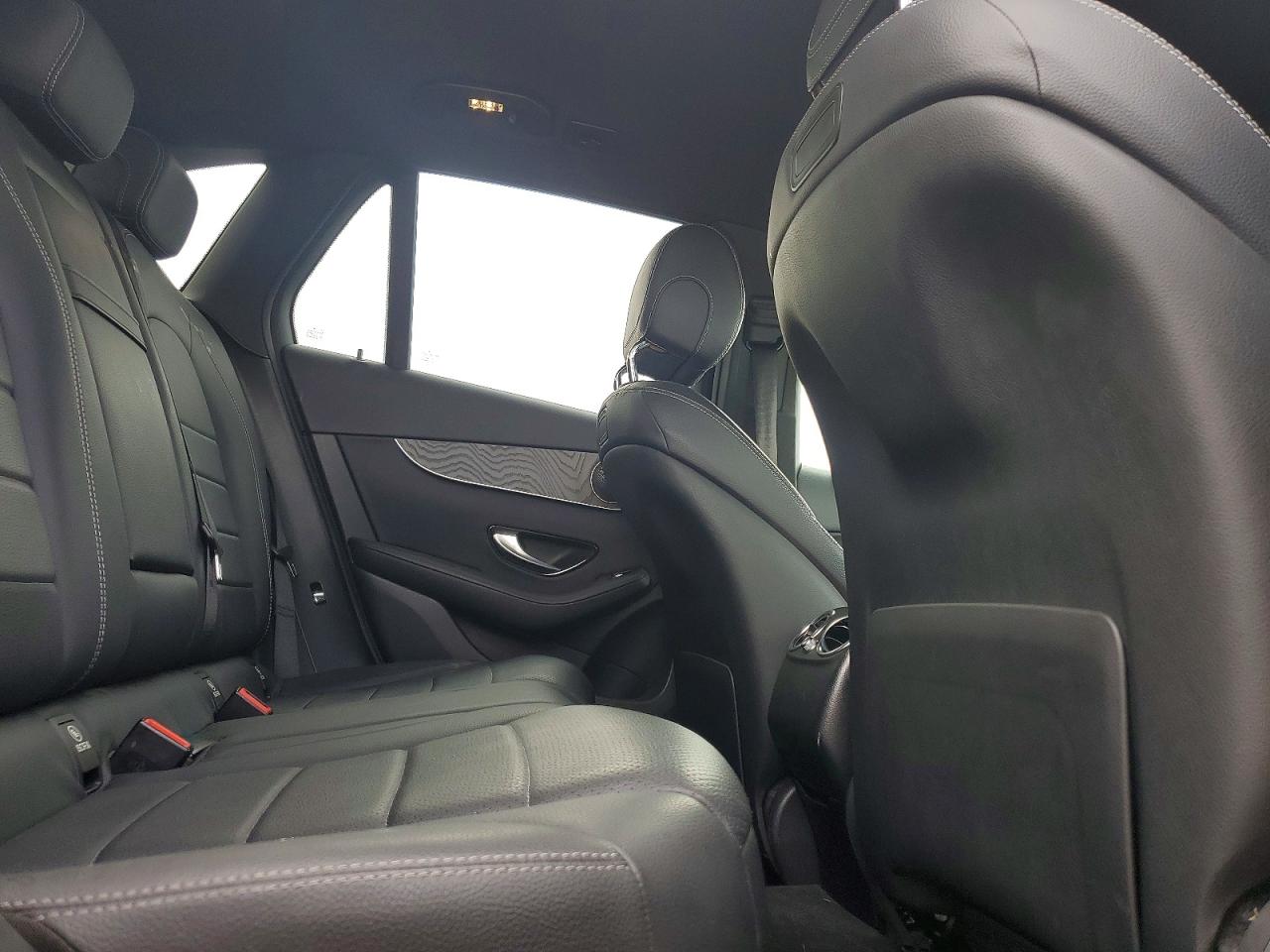 2018 MERCEDES-BENZ GLC 300 photo 19