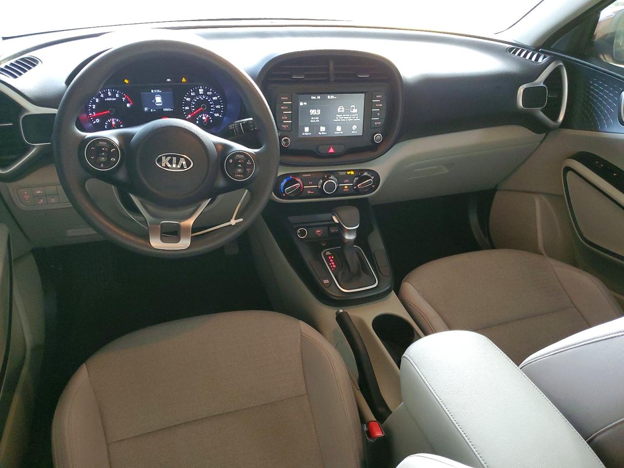 2020 KIA SOUL LX photo 8