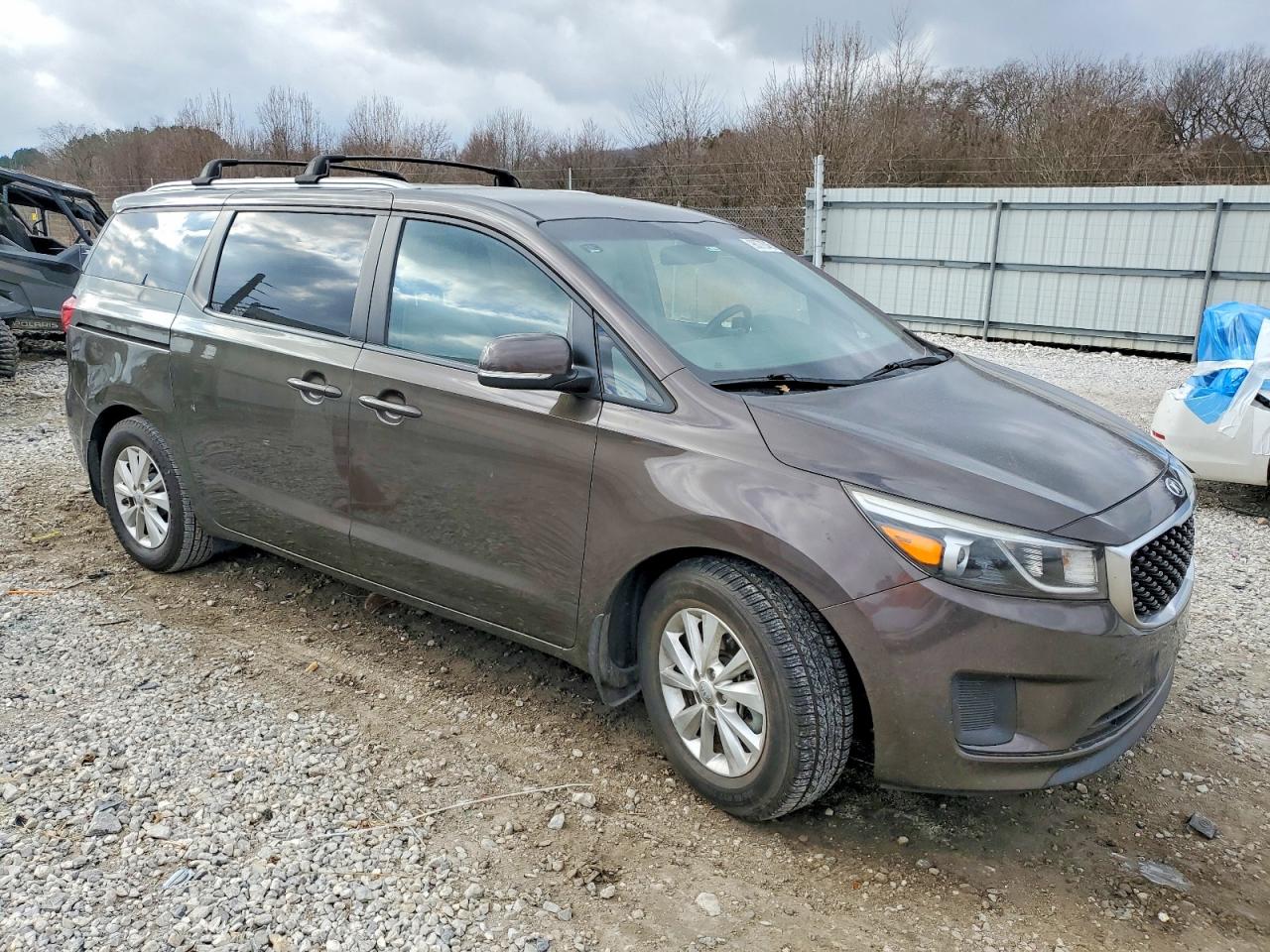 2016 KIA SEDONA LX photo 4