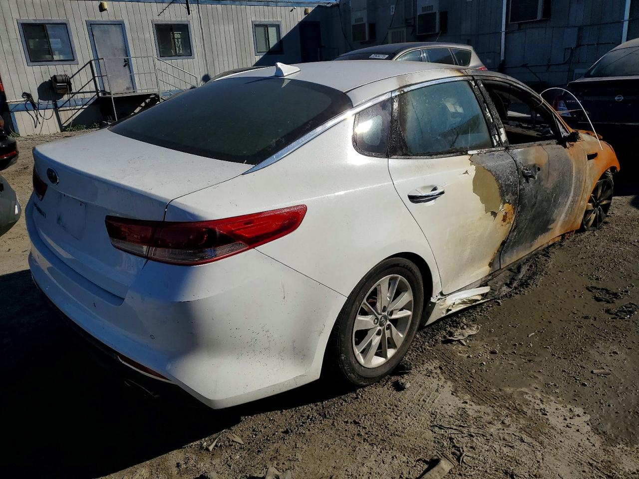 2018 KIA OPTIMA LX photo 3
