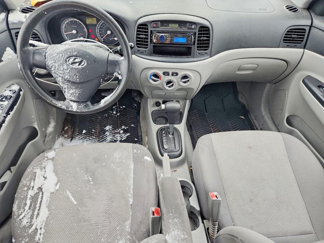 2008 HYUNDAI ACCENT GLS photo 8