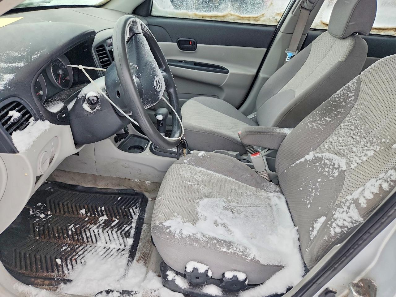 2008 HYUNDAI ACCENT GLS photo 7