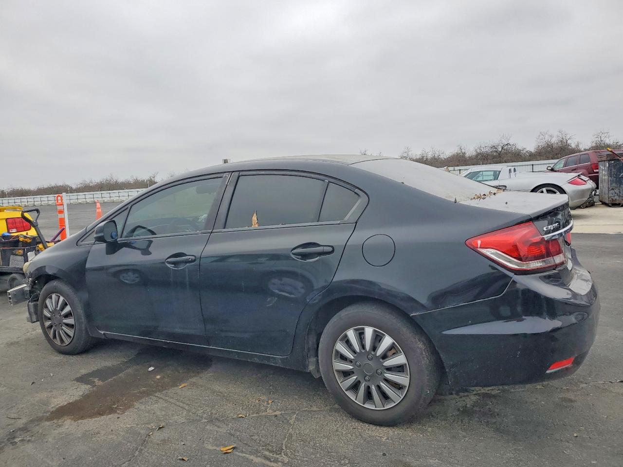 2013 HONDA CIVIC LX photo 2