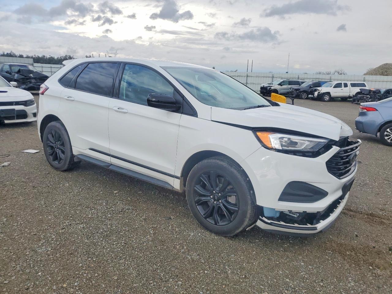 2024 FORD EDGE SE photo 4