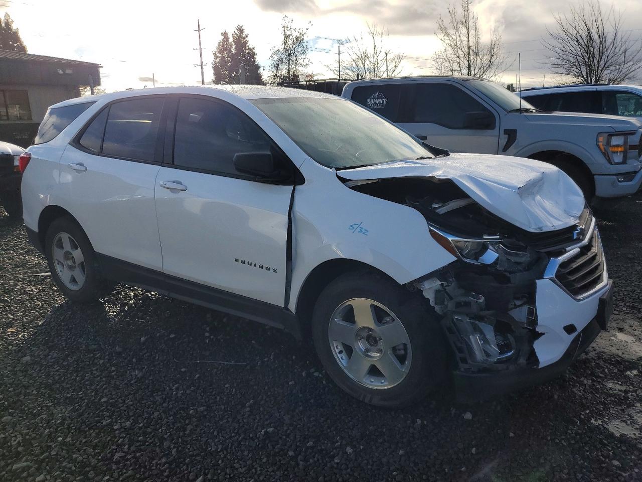 2019 CHEVROLET EQUINOX LS photo 4