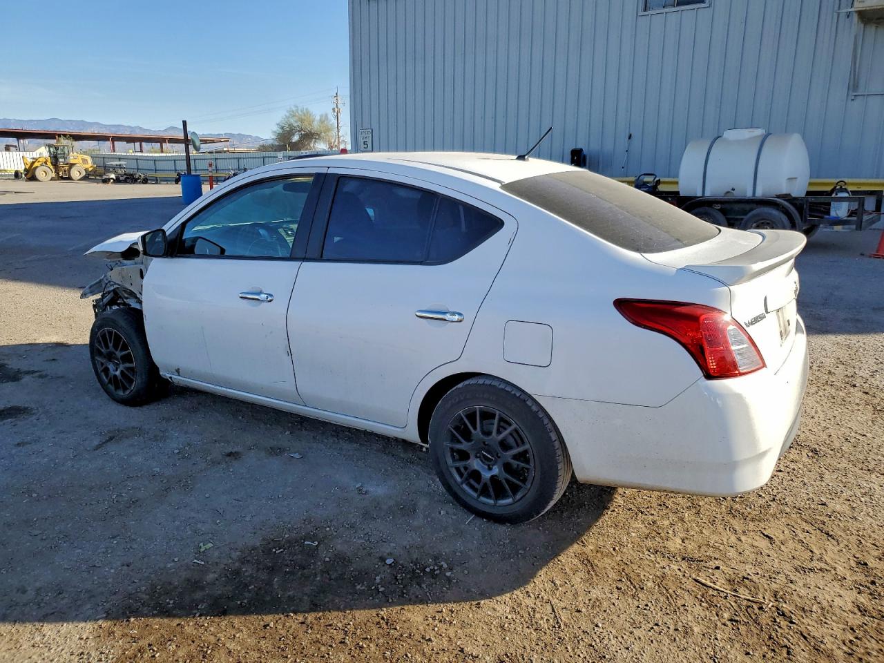 2019 NISSAN VERSA S photo 2