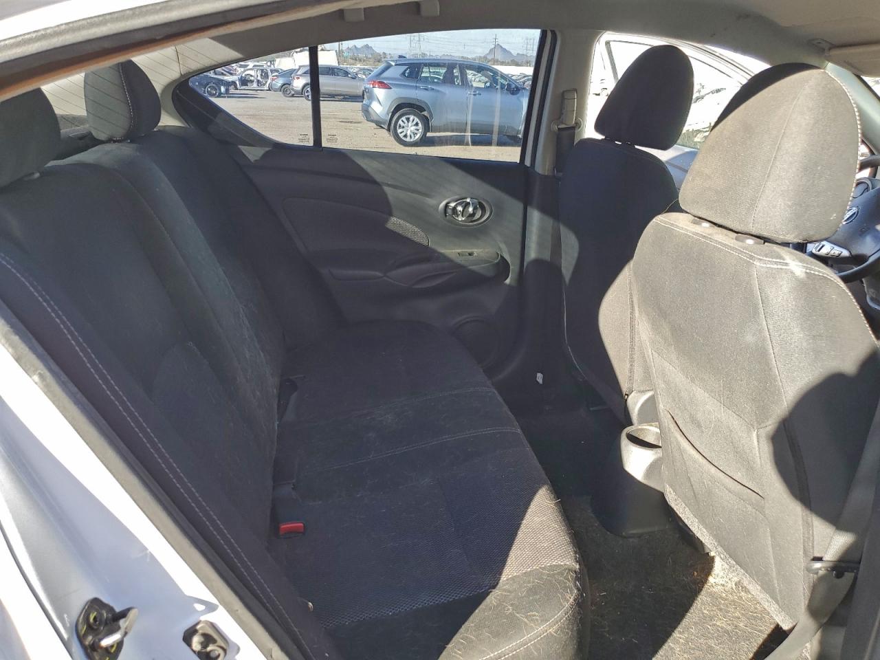 2019 NISSAN VERSA S photo 10