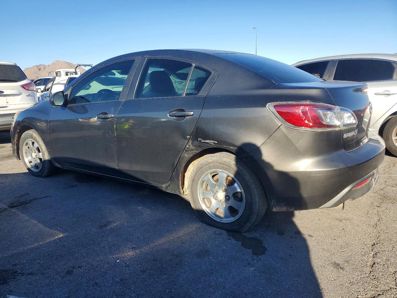 2010 MAZDA 3 I photo 2