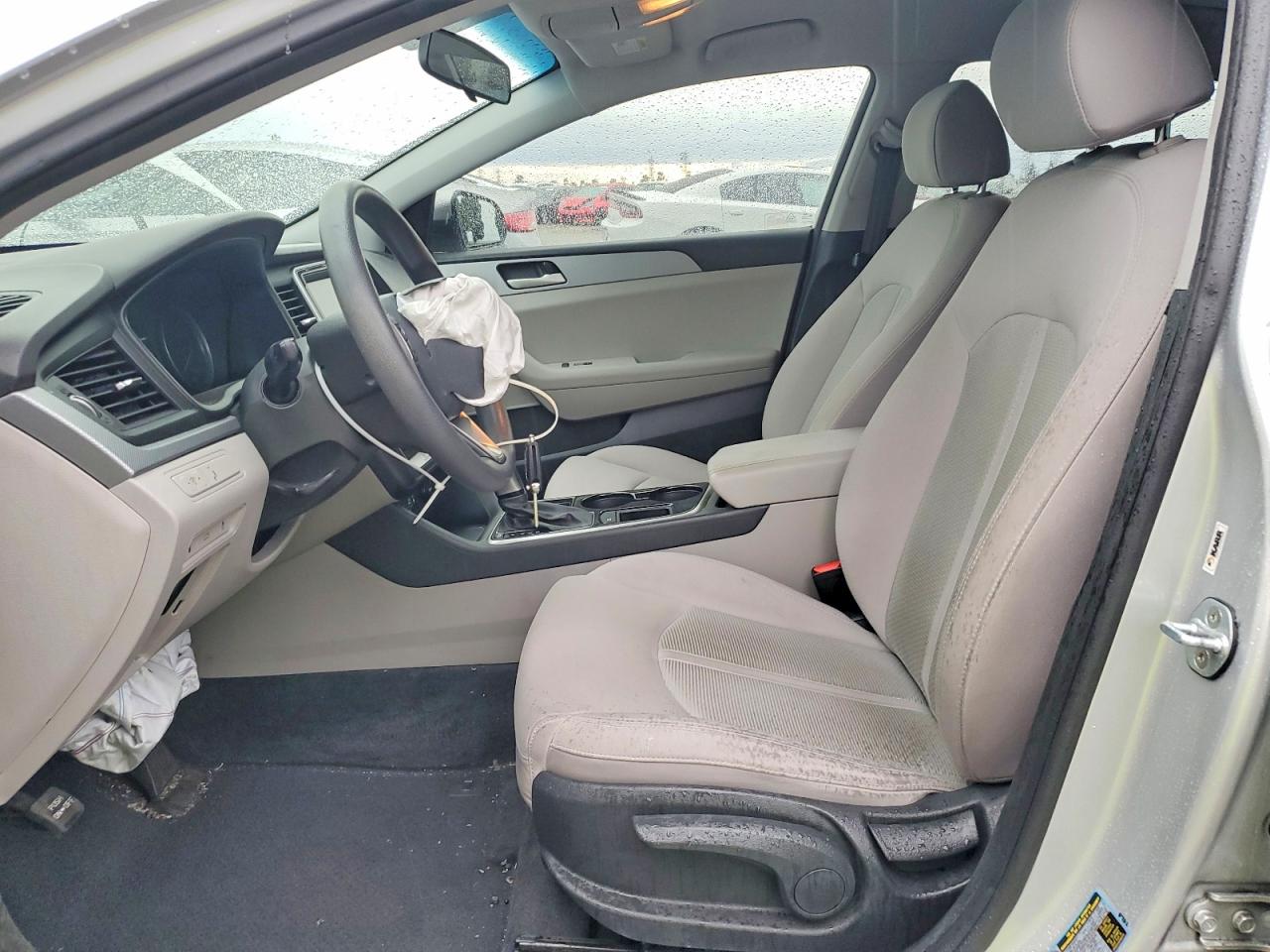 2018 HYUNDAI SONATA SE photo 13