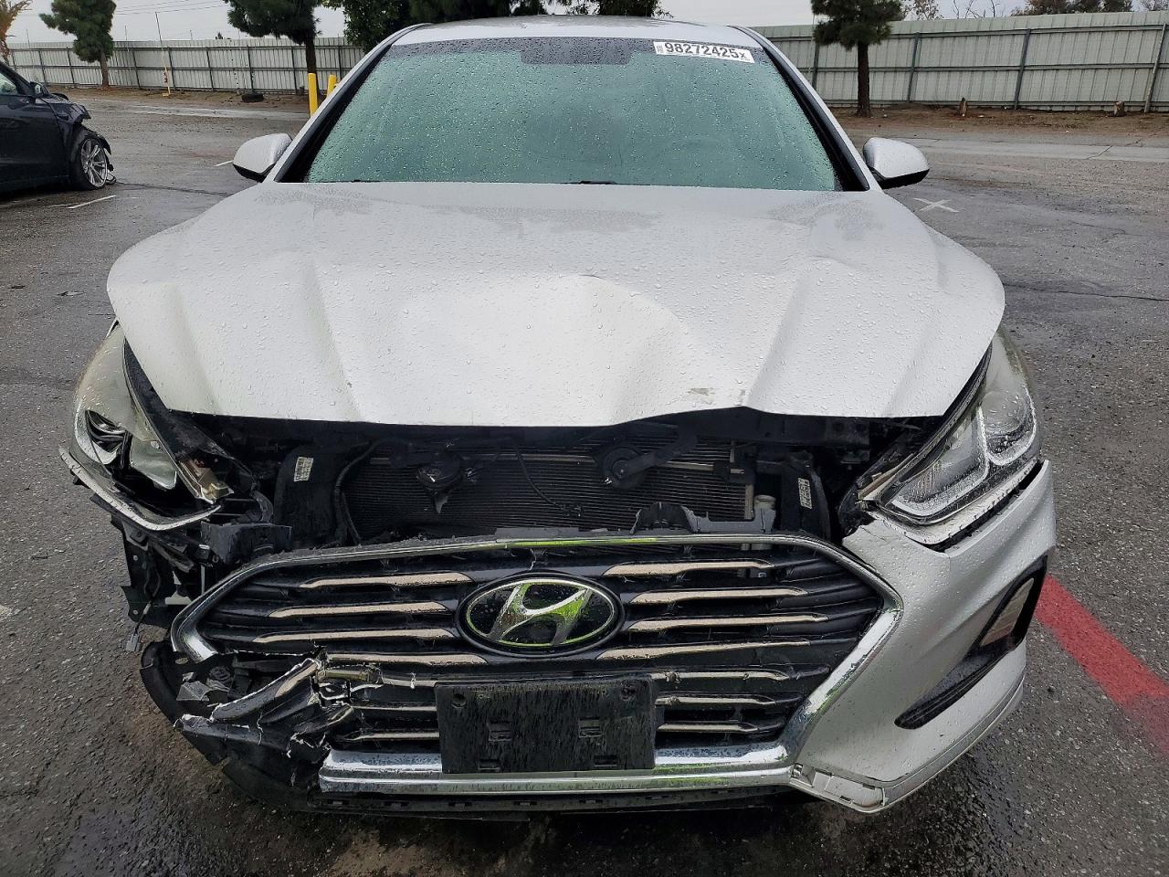 2018 HYUNDAI SONATA SE photo 9