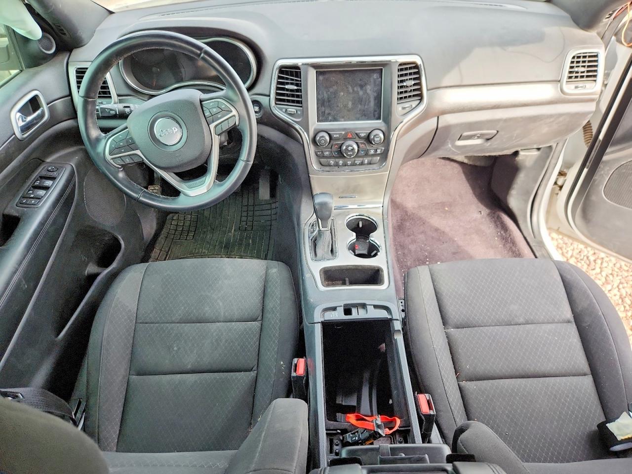 2018 JEEP GRAND CHEROKEE LAREDO photo 8