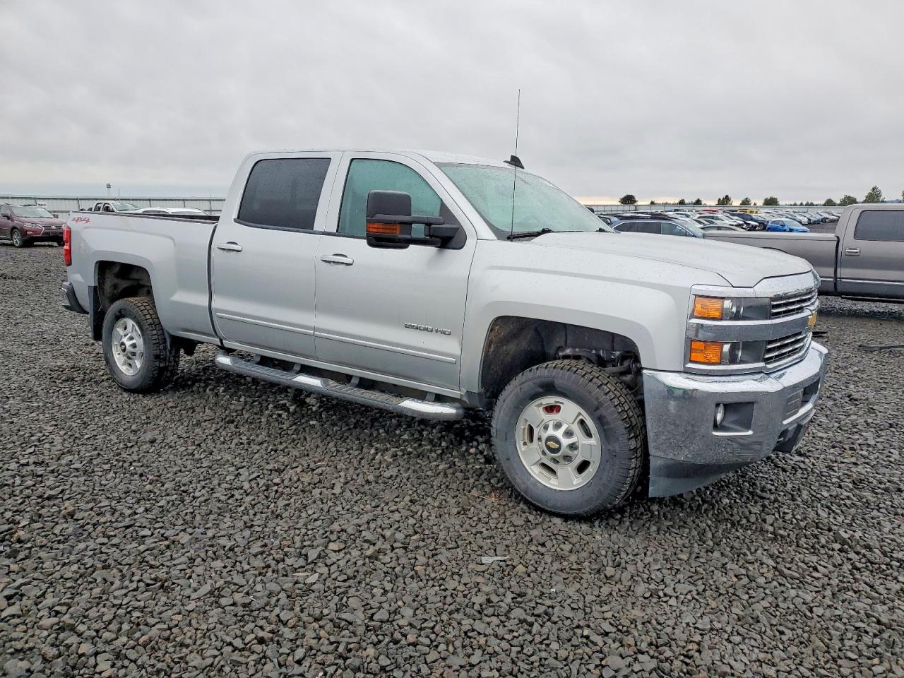 2015 CHEVROLET SILVERADO K2500 HEAVY DUTY LT photo 4