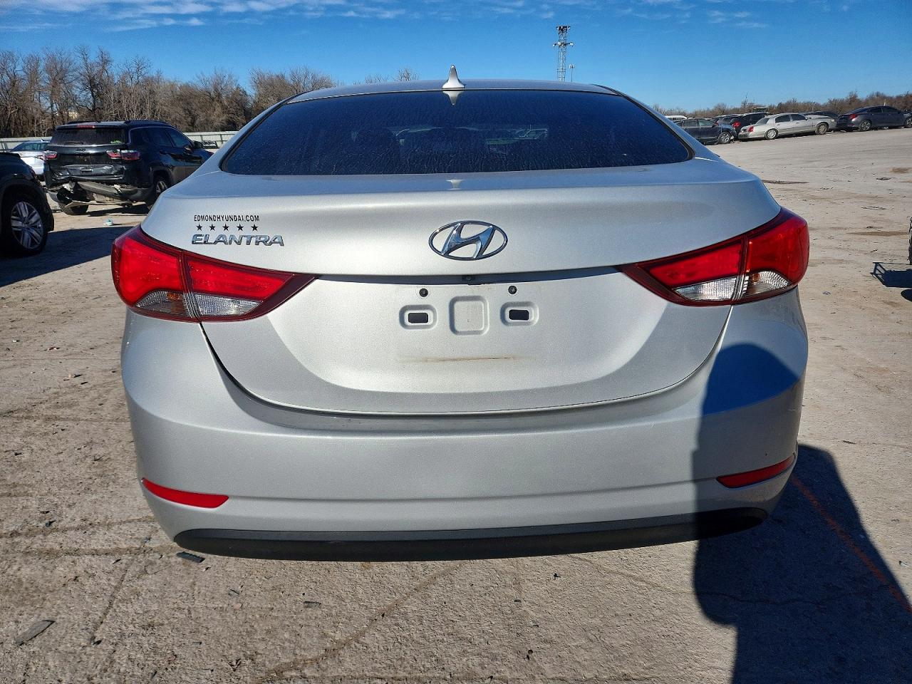 2015 HYUNDAI ELANTRA SE photo 6