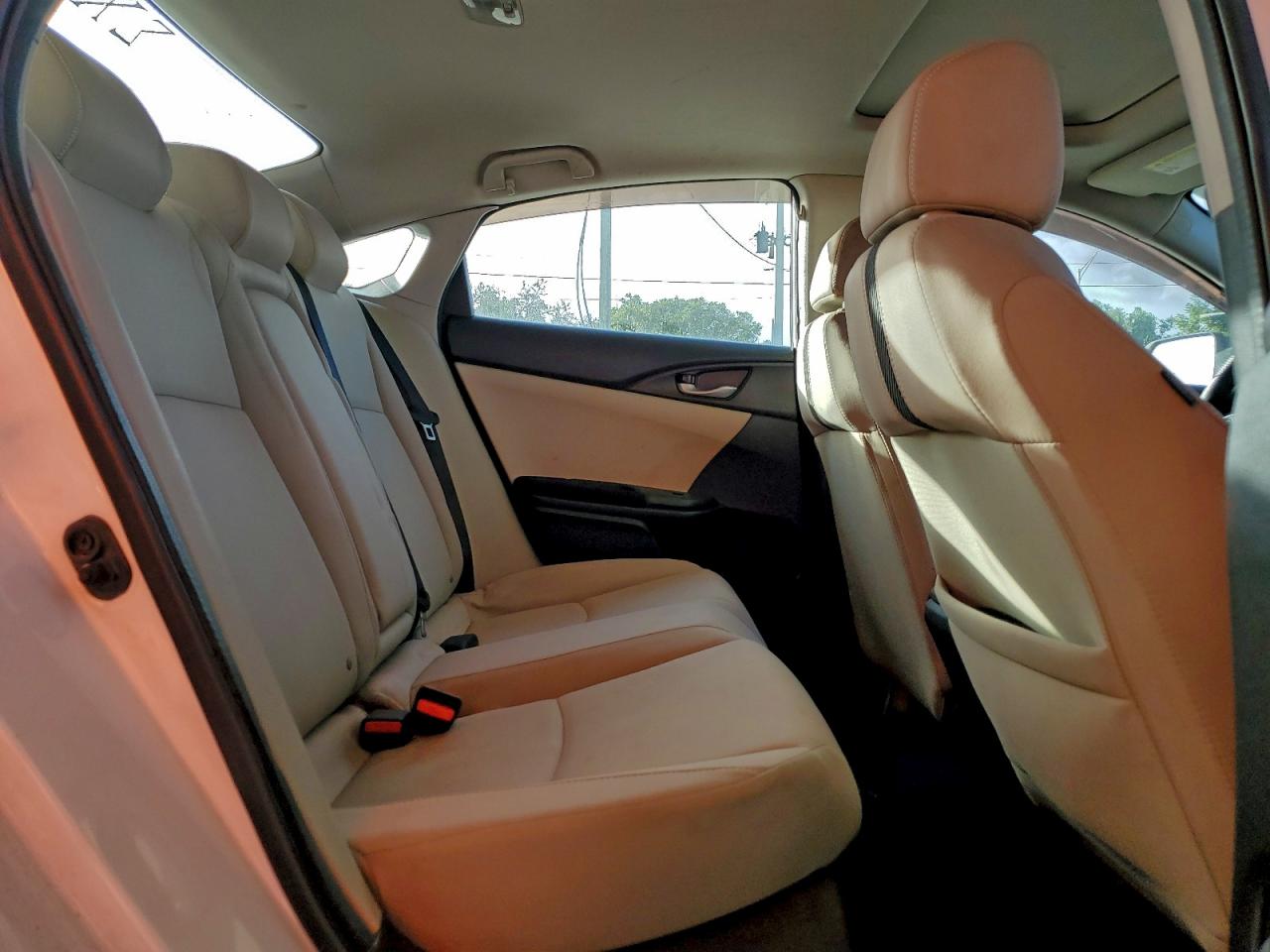 2017 HONDA CIVIC EX photo 10