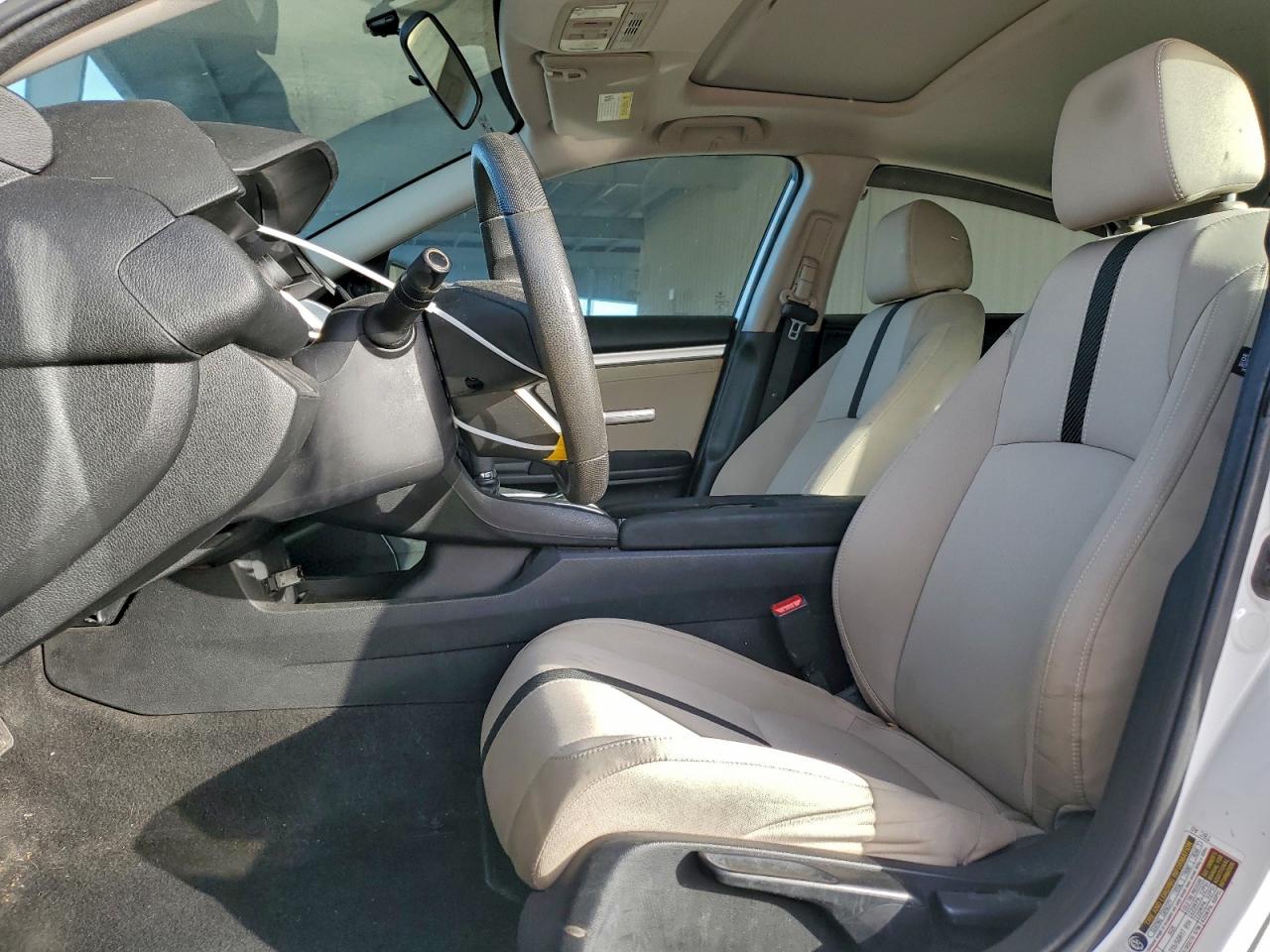 2017 HONDA CIVIC EX photo 7
