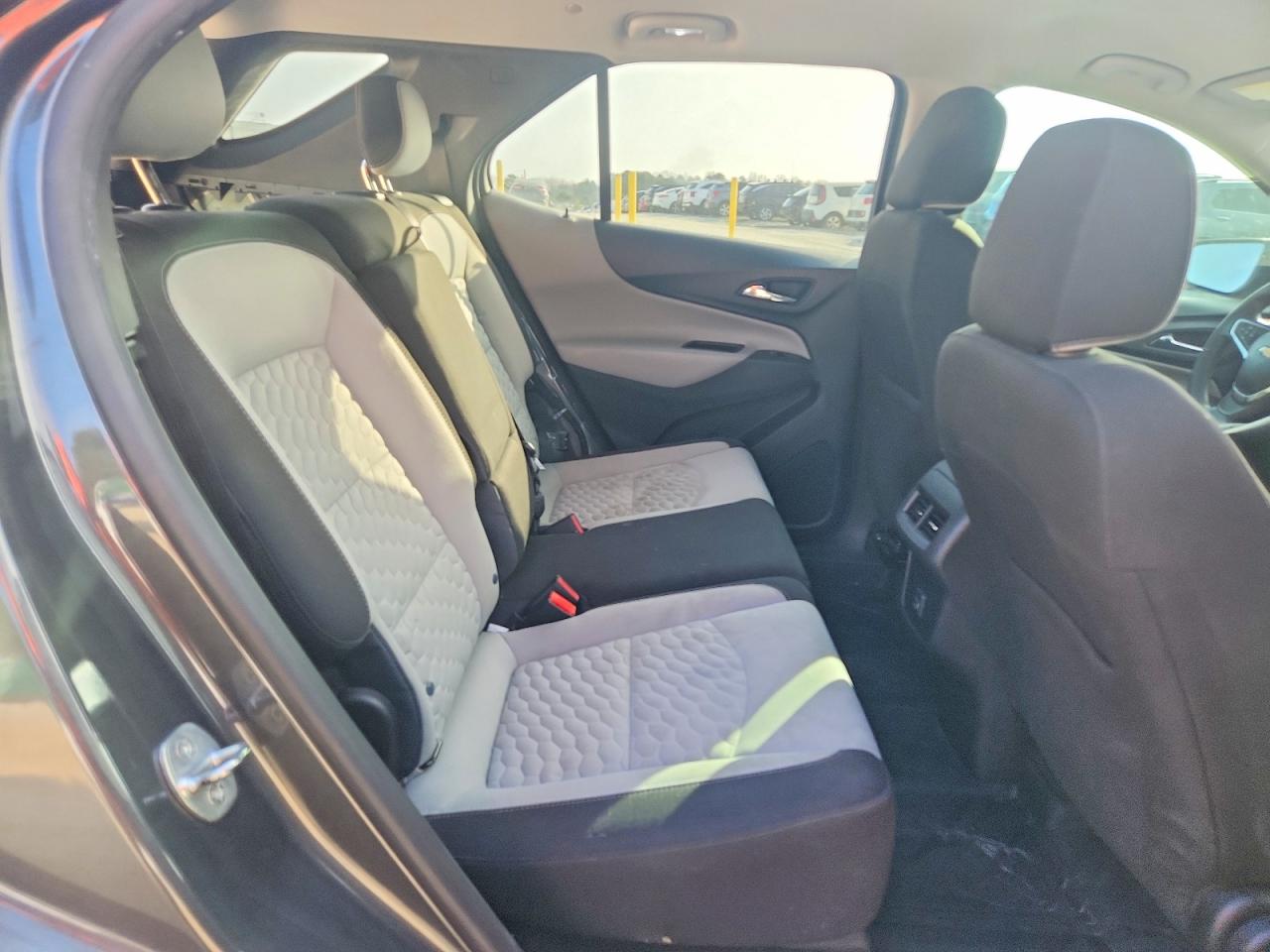 2020 CHEVROLET EQUINOX LT photo 11