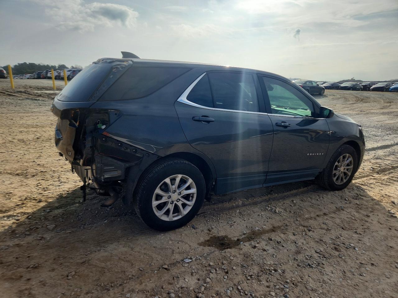 2020 CHEVROLET EQUINOX LT photo 3
