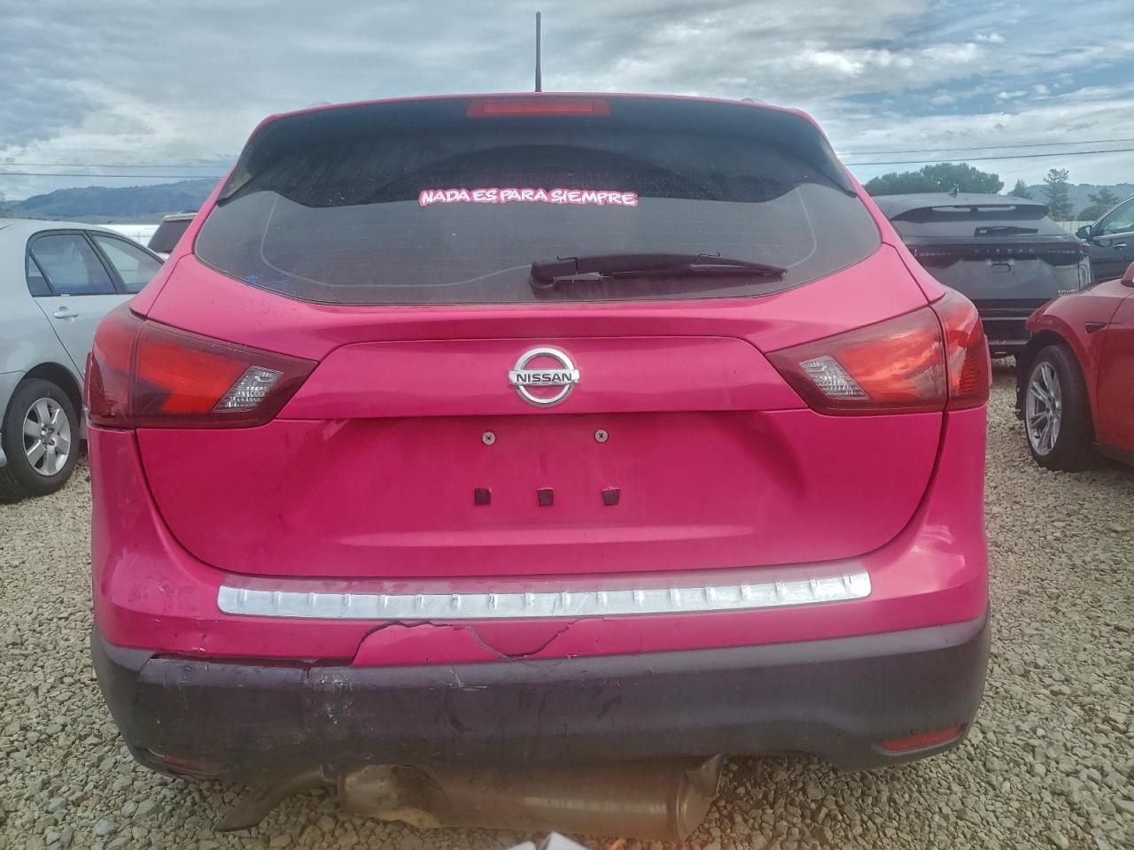 2018 NISSAN ROGUE SPORT S photo 6