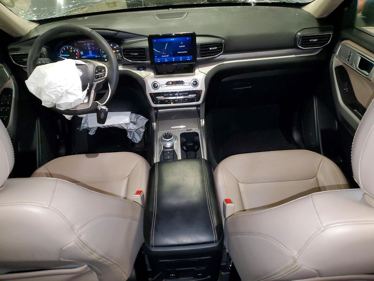 2023 FORD EXPLORER XLT photo 8