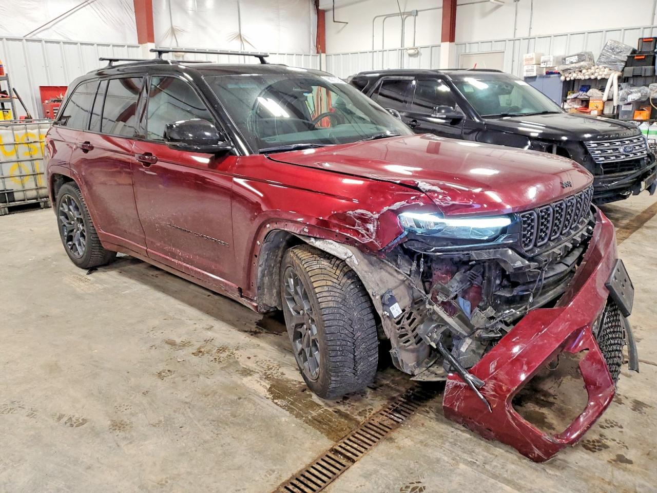 2024 JEEP GRAND CHEROKEE SUMMIT photo 4