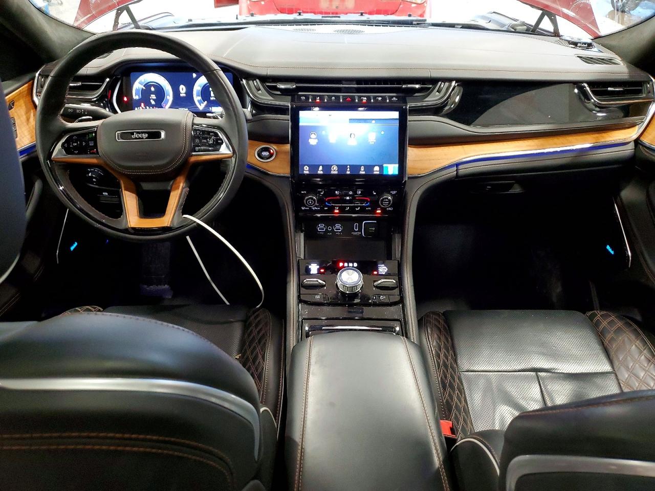 2024 JEEP GRAND CHEROKEE SUMMIT photo 8