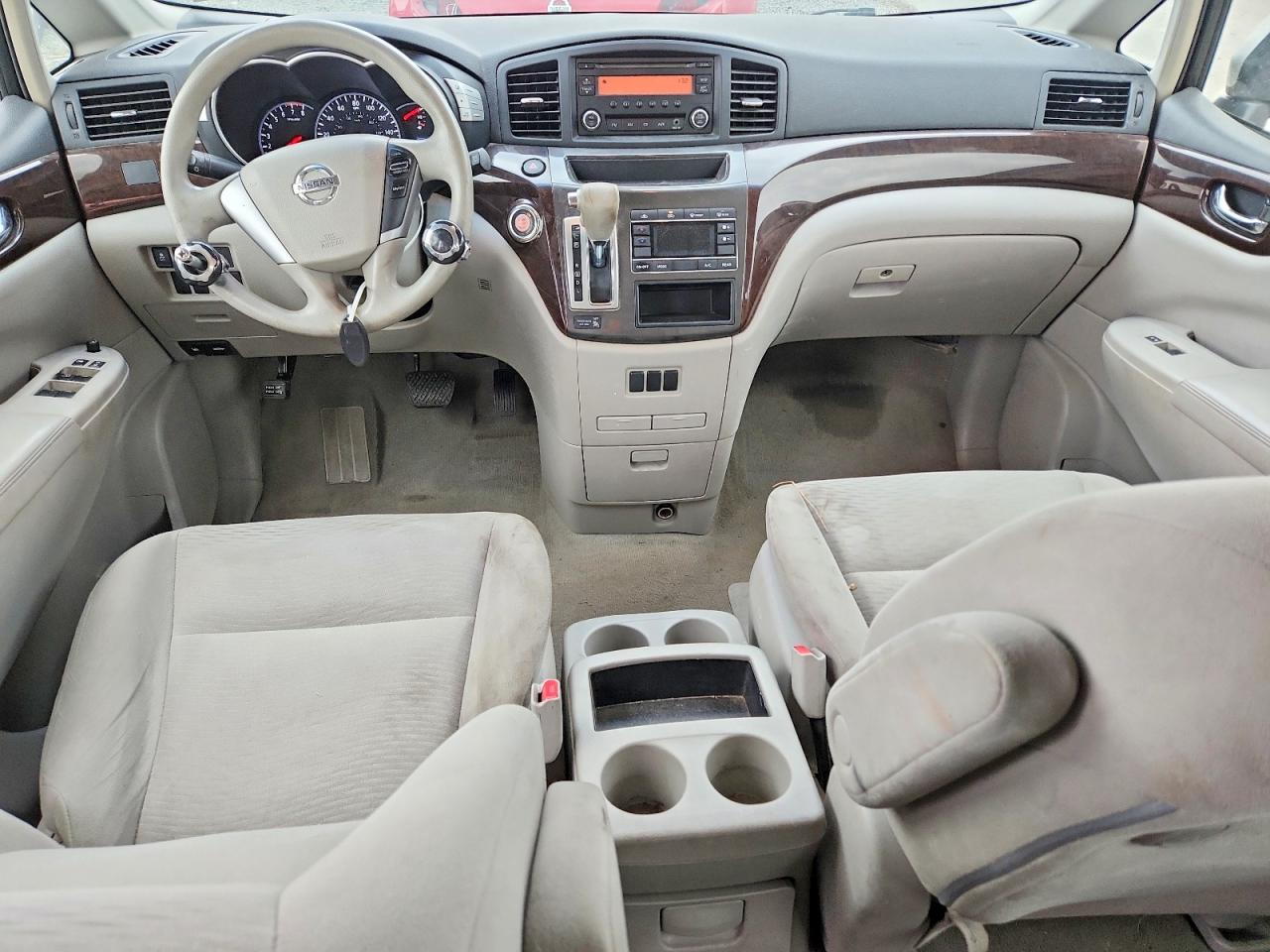 2015 NISSAN QUEST S photo 8
