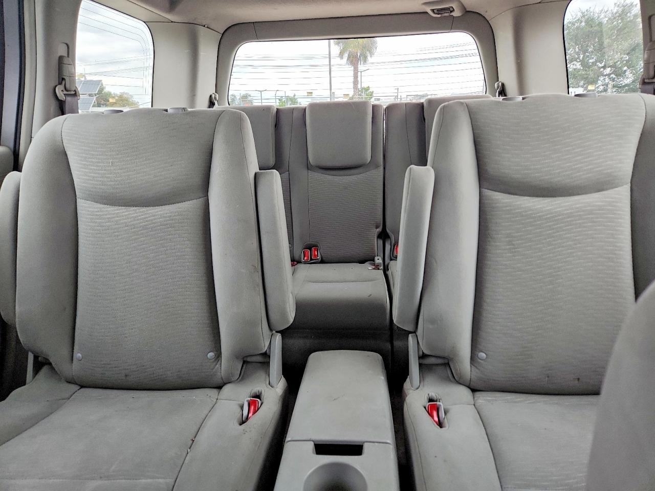 2015 NISSAN QUEST S photo 10