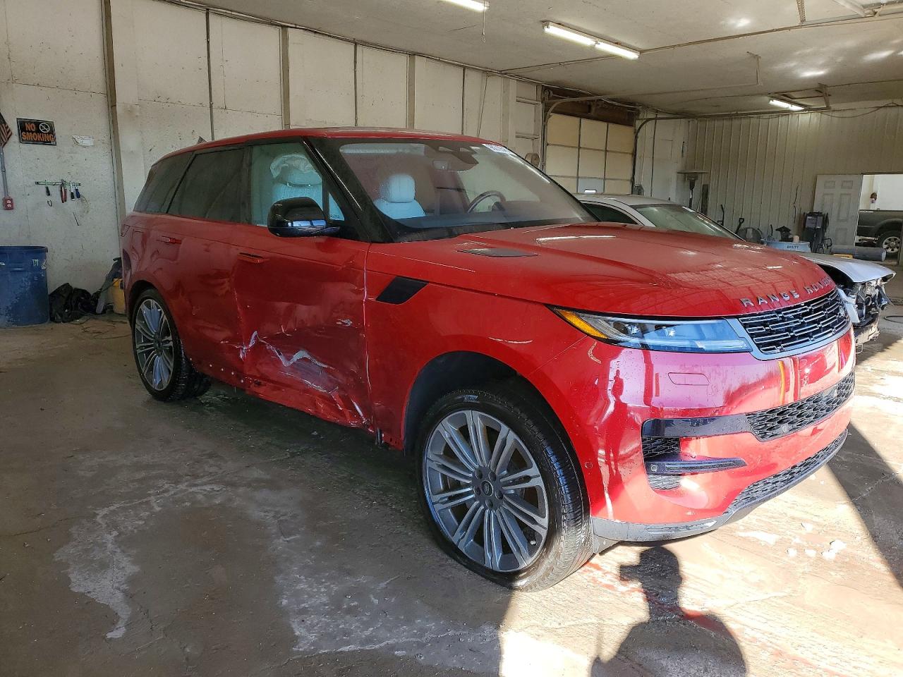 2023 LAND ROVER RANGE ROVER SPORT DYNAMIC SE photo 4