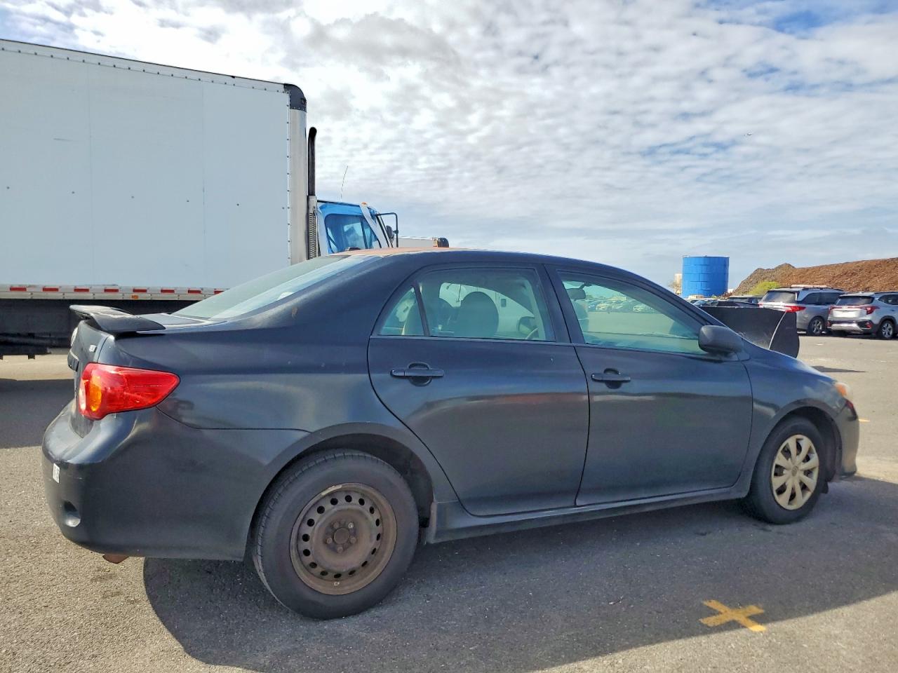2010 TOYOTA COROLLA BASE photo 3