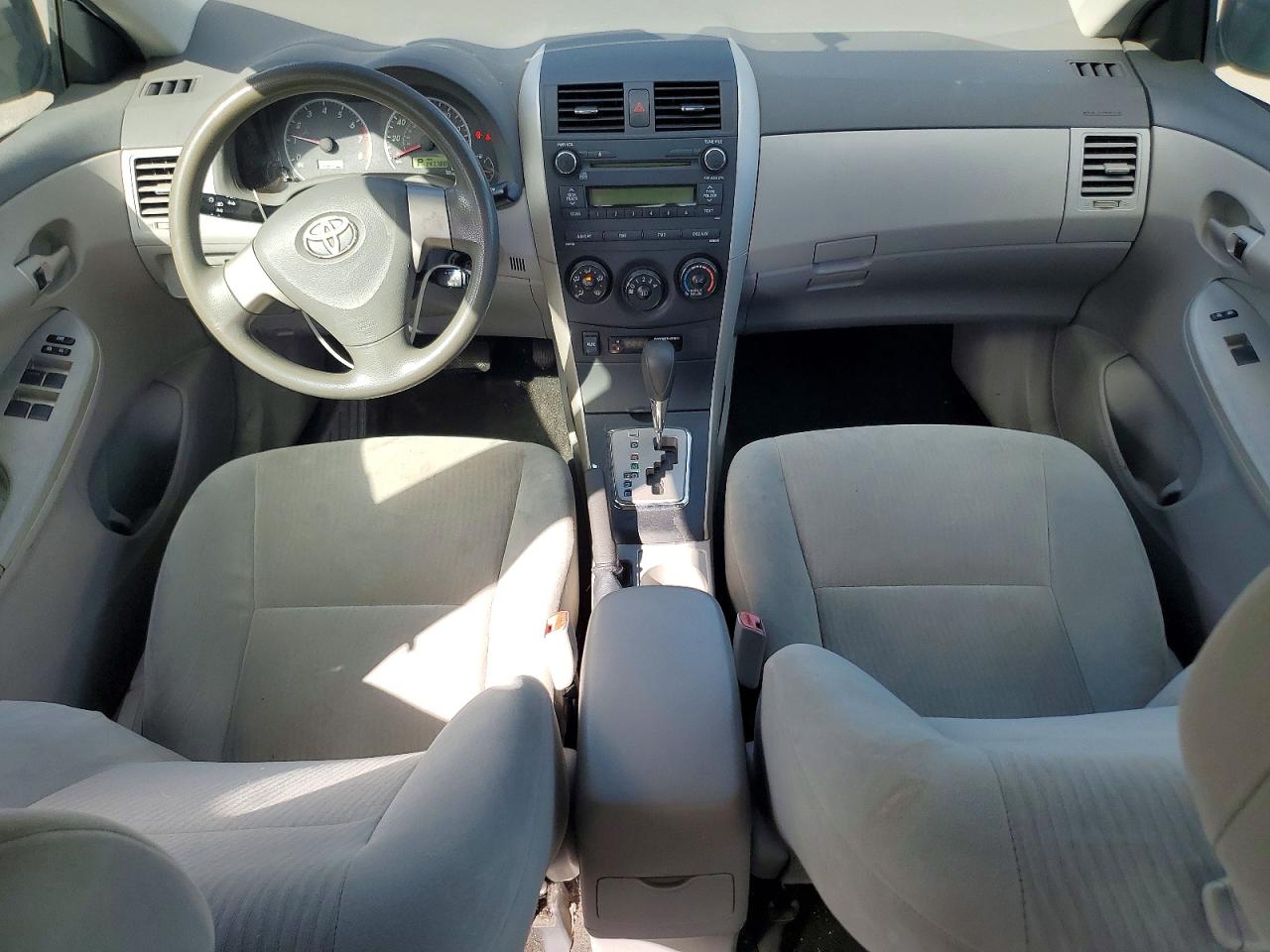 2010 TOYOTA COROLLA BASE photo 8