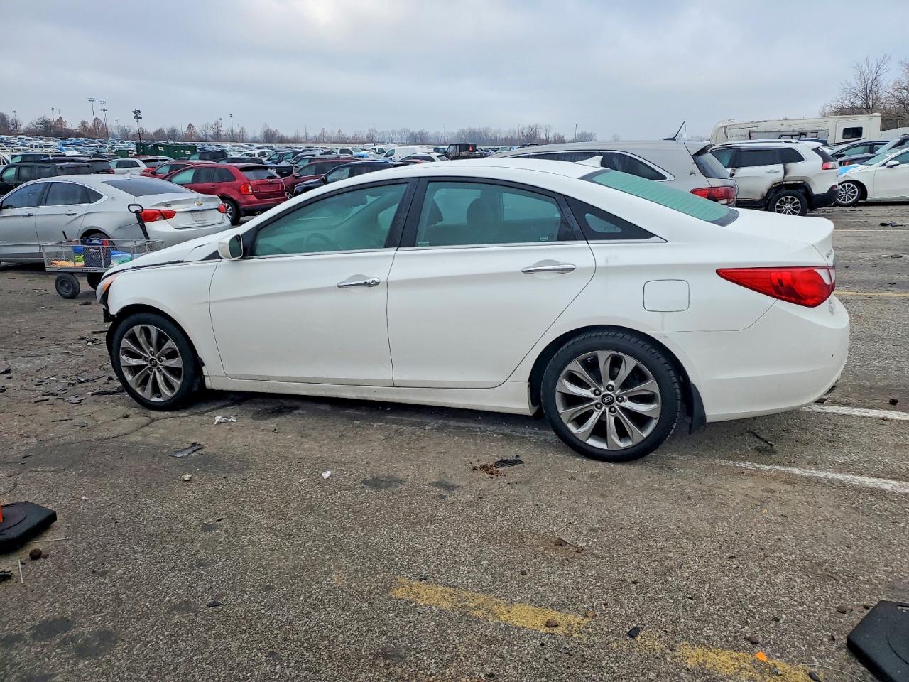 2012 HYUNDAI SONATA SE photo 2