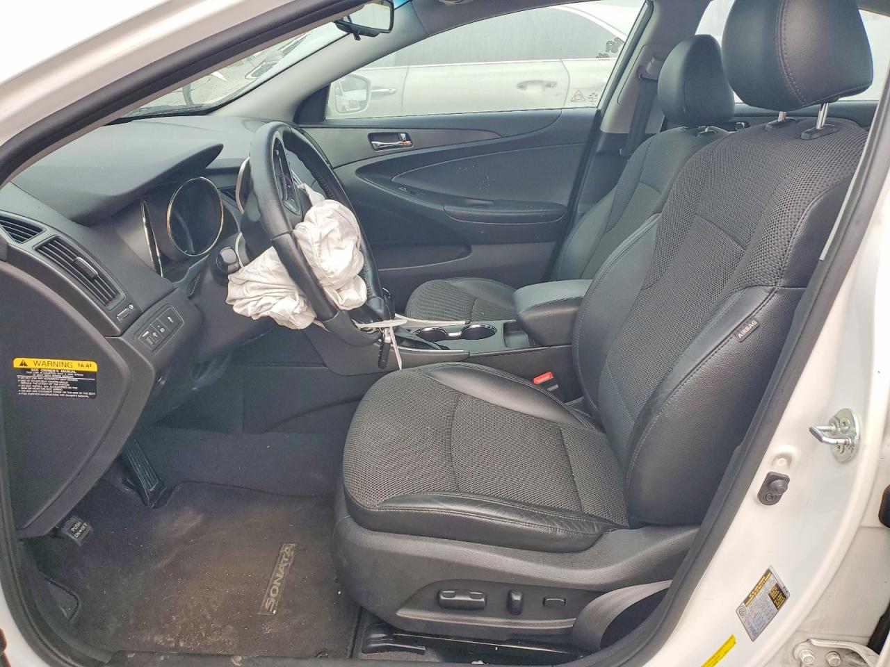 2012 HYUNDAI SONATA SE photo 7