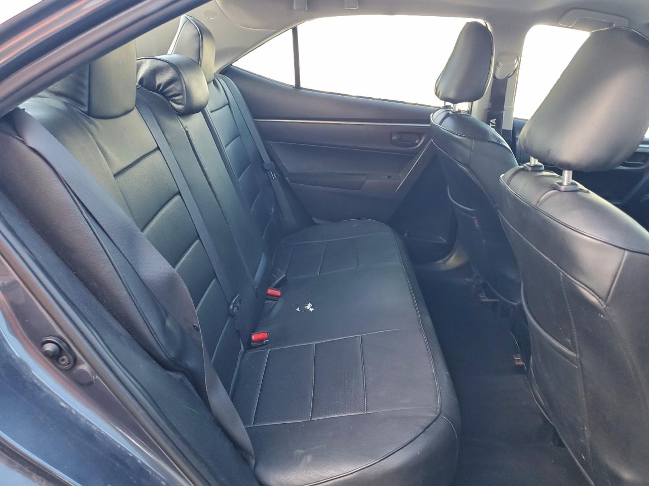 2016 TOYOTA COROLLA L photo 10