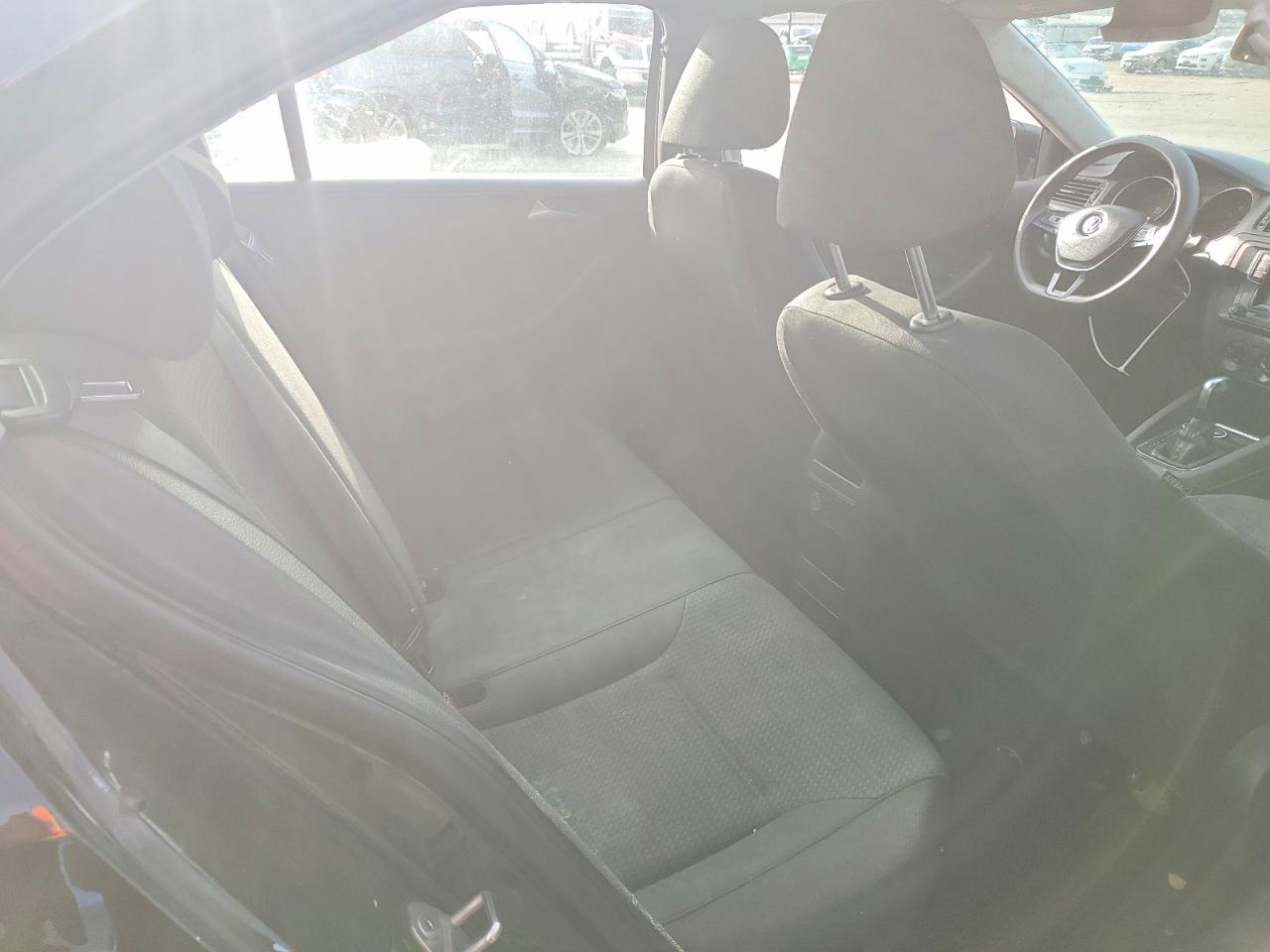 2016 VOLKSWAGEN JETTA S photo 10