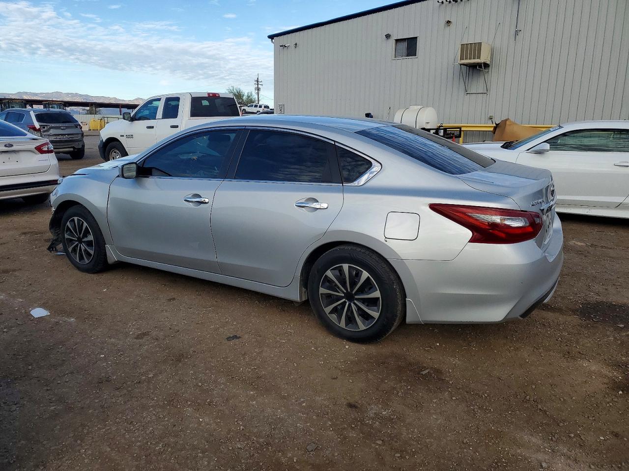 2018 NISSAN ALTIMA 2.5 photo 2