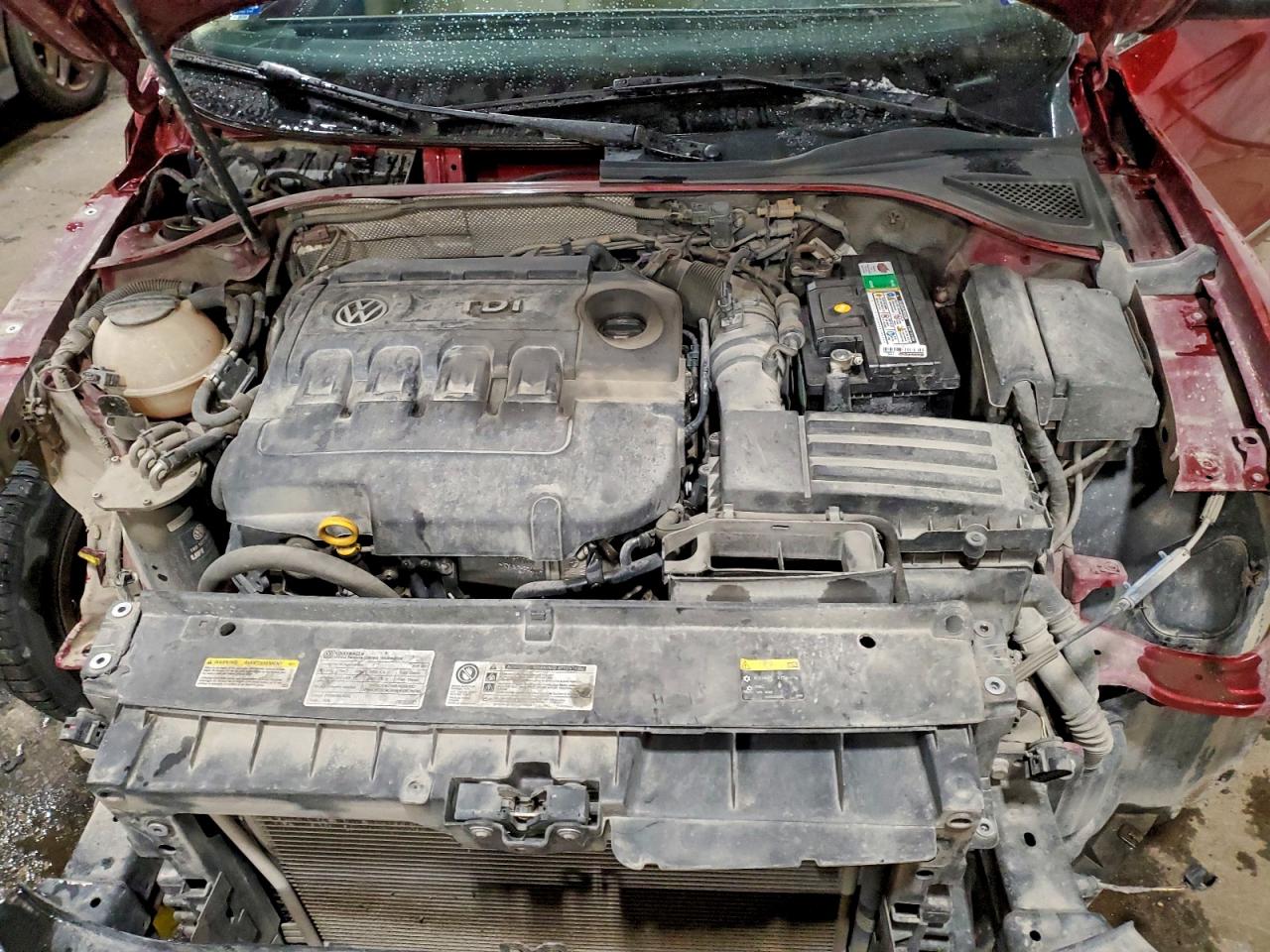 2015 VOLKSWAGEN PASSAT SE photo 11