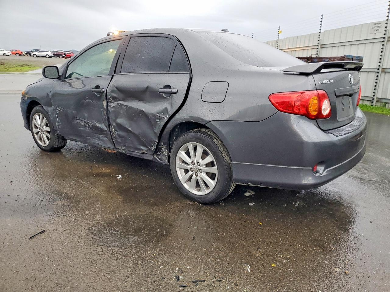 2010 TOYOTA COROLLA BASE photo 2