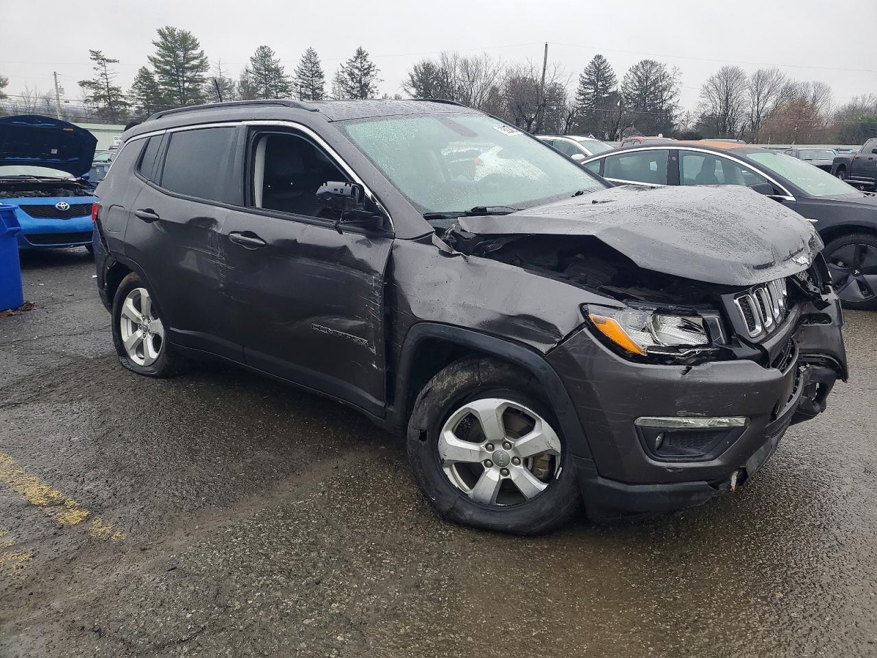 2019 JEEP COMPASS LATITUDE photo 4