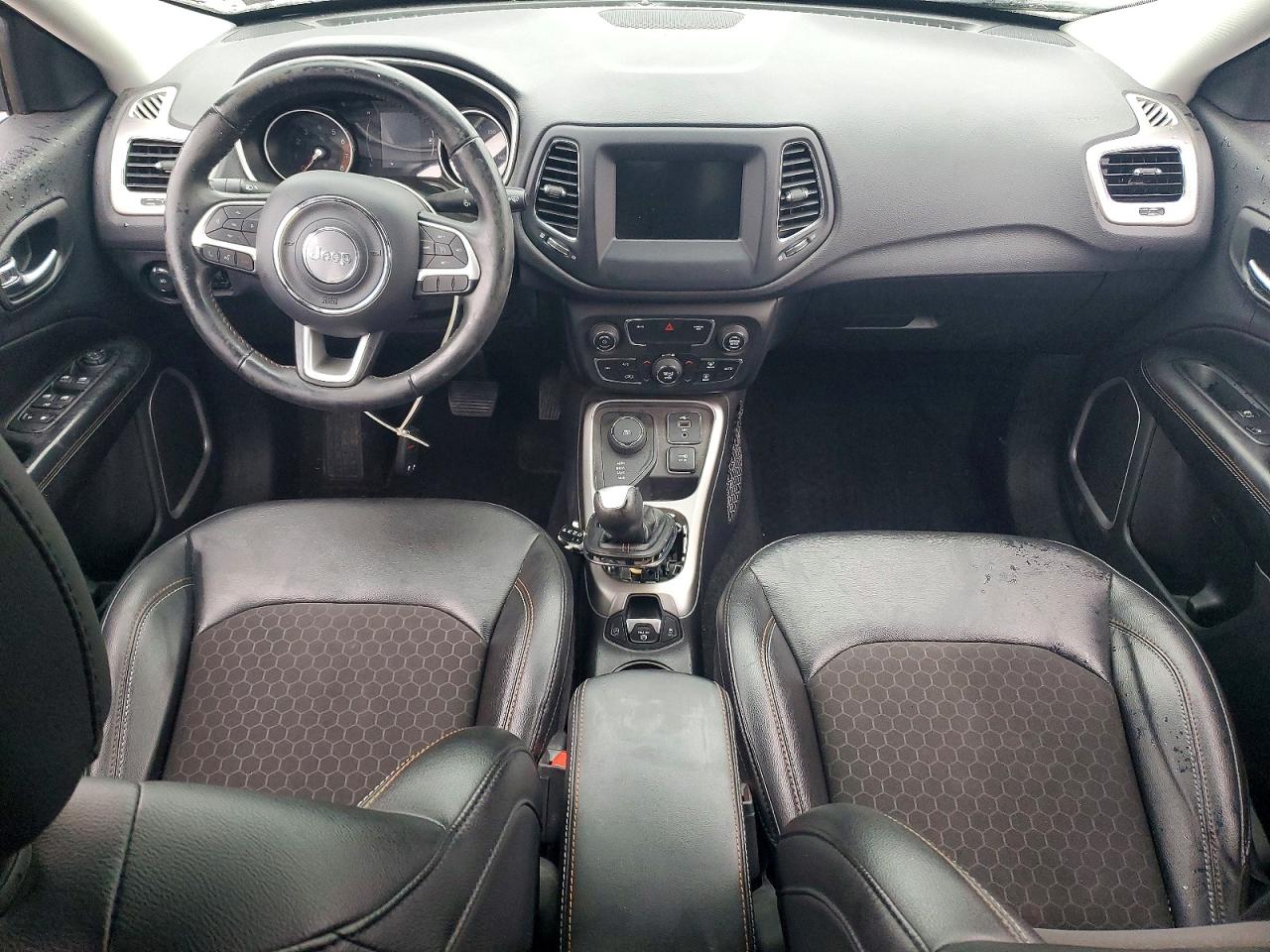 2019 JEEP COMPASS LATITUDE photo 8